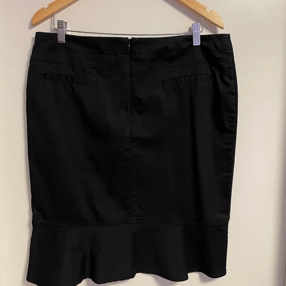 Black Skirt Size 12 - Picture 3 of 3